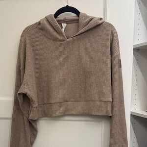 ALO Yoga Ribbed Tan Pullover